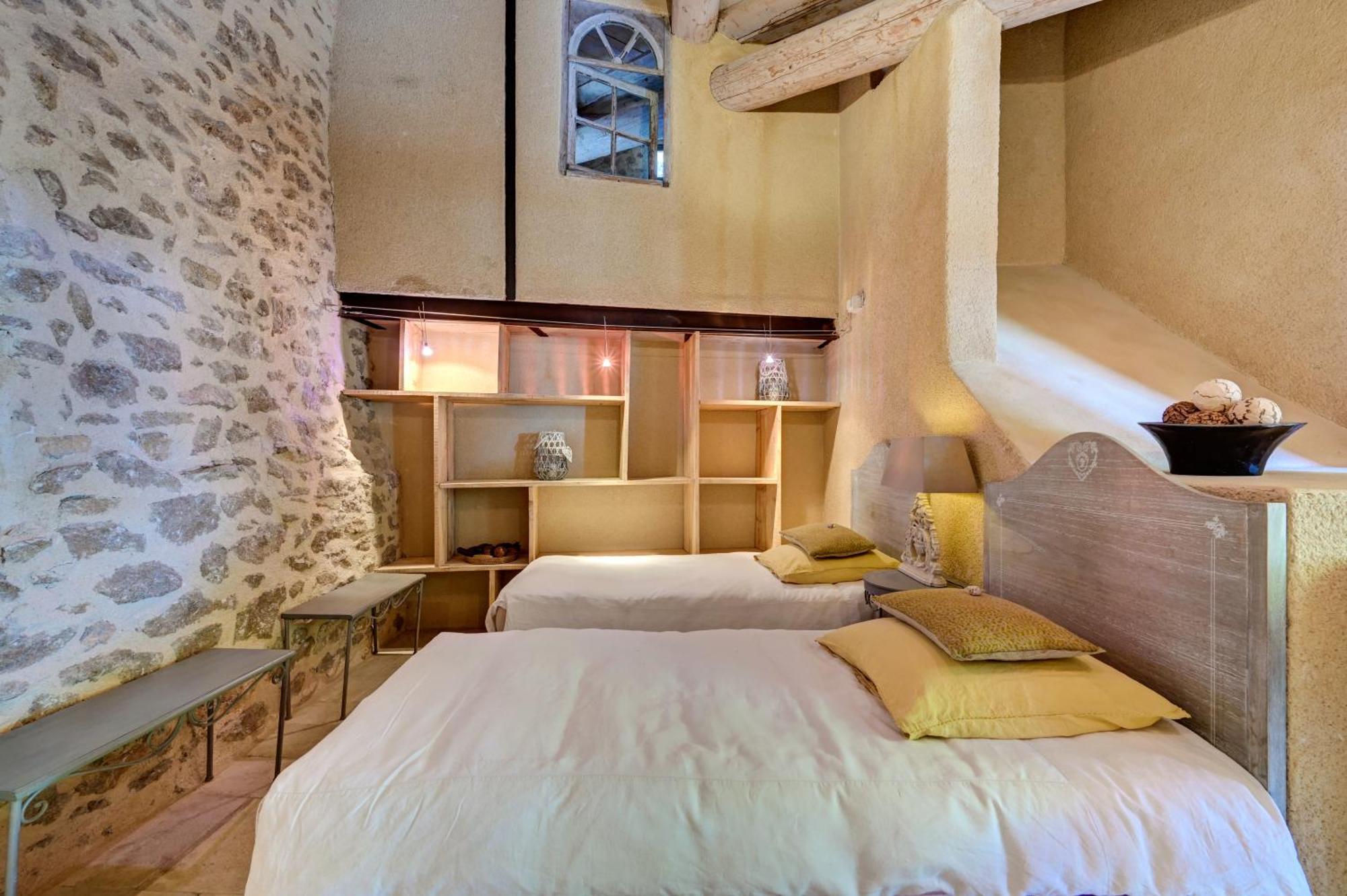 Le Clos Saint Saourde Бом-де-Вениз Экстерьер фото