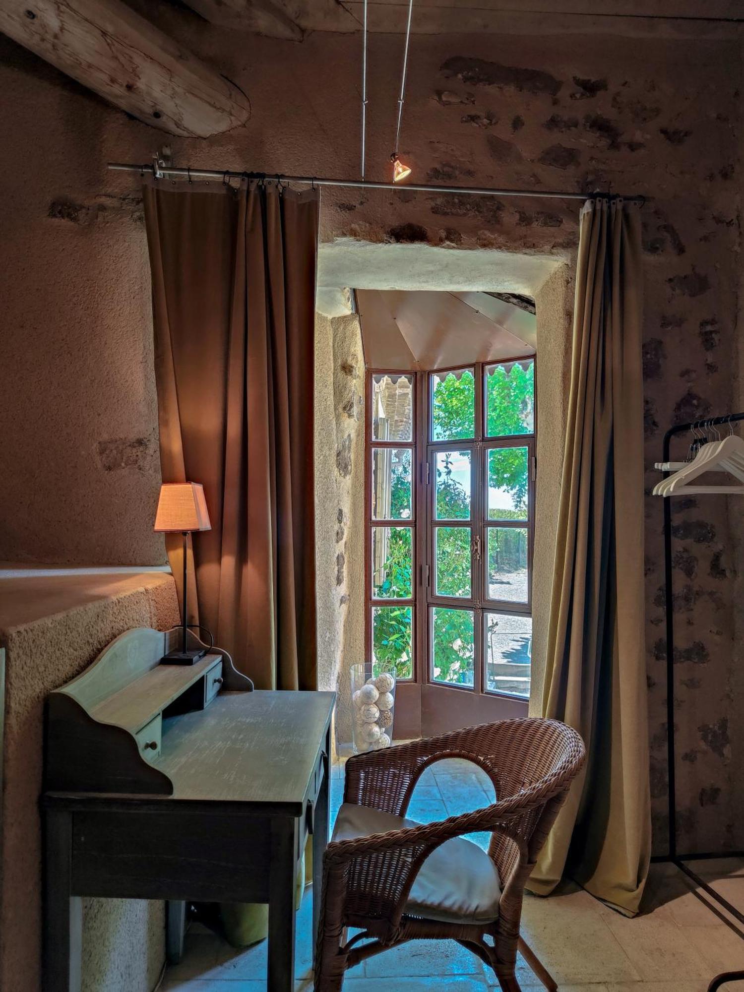 Le Clos Saint Saourde Бом-де-Вениз Экстерьер фото